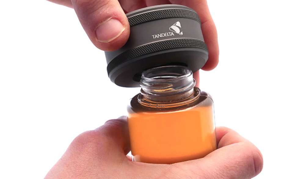 Mobile-Oil-tester-Kit_Image-2.jpg