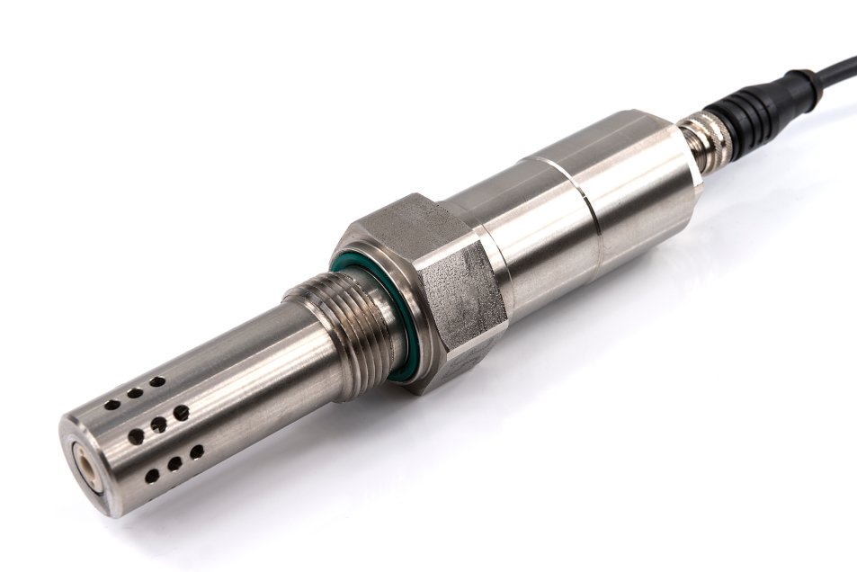 Sensor for water absorption in oil
